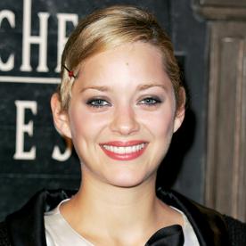 Marion Cotillard changes her hair color and dares blond, lecoloriste